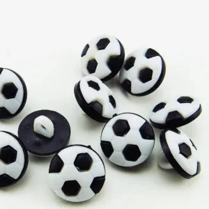 Пуговица детская A0262 “Футбольный мяч” 13мм черно-белый