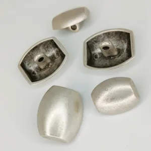 Пуговица металлическая Y012 на ножке состаренное серебро