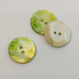 Пуговица из ракушки арт.2118A/с 2-отверстиями цвет: зеленый, выбор