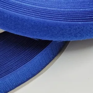 Контактная лента (липучка), ширина 20мм, цвет: яркo-синий
