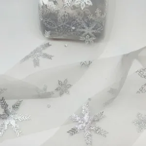 Лента из фатина с рисунком, ширина 50мм, цвет: серый со снежинками (50см)
