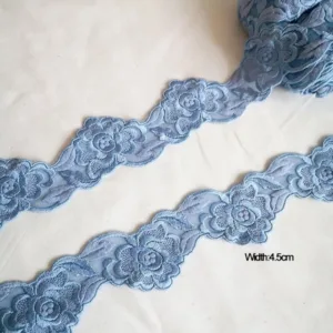 Кружево на сетке, ширина 25-45мм, цвет: голубой с розами (50cм)
