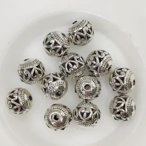 Бусины металлические “Сердечки” античное серебро 1шт, выбор