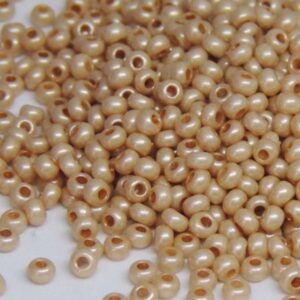 Preciosa №10 цвет: 16717-бежевый перламутровый непрозрачный 10г, Чехия