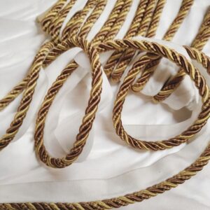 Мебельный кант-шнур 8мм цвет: 63201/бежевый-св.коричневый