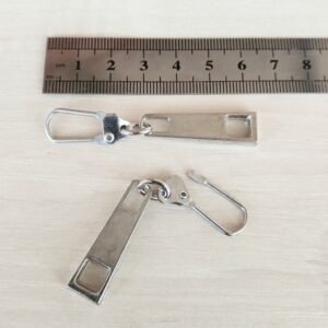 Пуллер для молнии с карабином арт.5403/металл 34мм цвет: никель