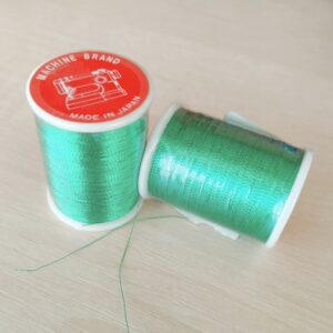 Металлизированная нитка арт.5777/Madeira цвет: зеленый 200м